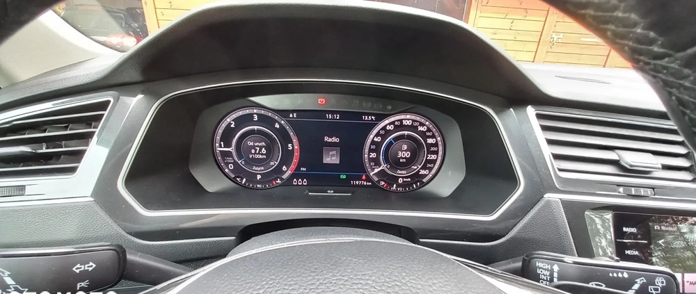 Volkswagen Tiguan cena 102000 przebieg: 120000, rok produkcji 2018 z Bytów małe 92